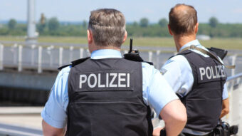 HAOS U AUSTRIJI: Srbin bežao policiji!