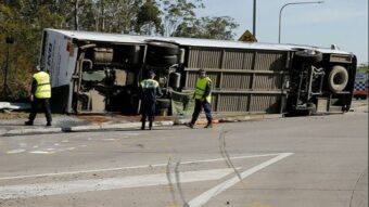 Prevrnuo se autobus: Poginulo najmanje deset osoba, ima i povrijeđenih