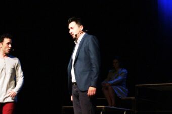 Mjuzikl “Tick… Tick… Boom!” na sceni Pozorišta mladih Sarajevo: Faris Pinjo se nakon razvoda vratio poslu