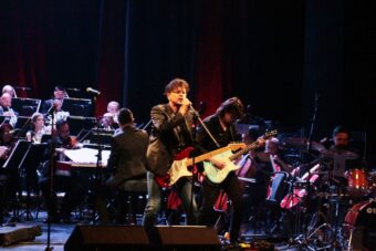 U NARODNOM POZORIŠTU Sarajevska filharmonija i grupa Regina održali sjajan koncert