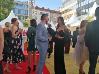 Džejla Glavović blista na koktelu dobrodošlice pred samo otvorenje 29. Sarajevo Film Festivala !