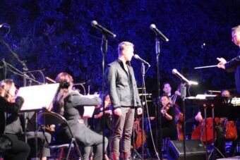 Koncert na trgu Susan Sontag: Glumci pjevaju hitove oduševio publiku