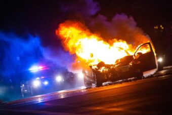 TRAGEDIJA U SRBIJI: Zapalio se automobil, vozač preminuo