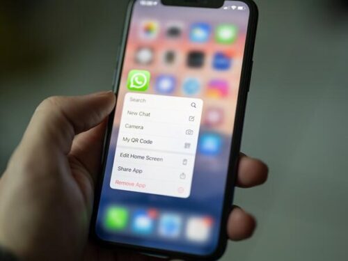 Zašto nam je vlastiti glas ILUSTRACIJA