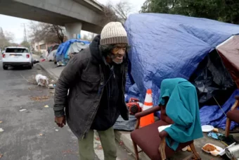 Broj beskućnika oborio rekord! Sve više ljudi bez krova nad glavom