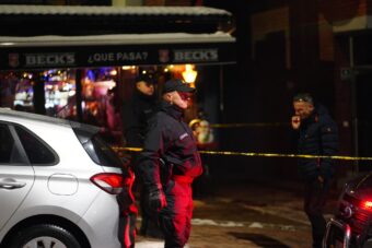 Detalji večerašnje pucnjave: Dva muškarca ranjena, prebačeni na KCUS, traga se za napadačem