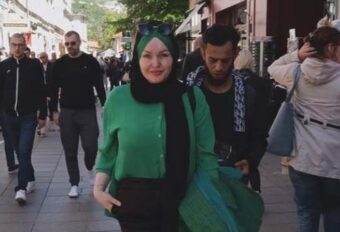 Dok je pozirala na ulicama Sarajeva: Influenserica Razija Čolaković snimila džeparoša na djelu