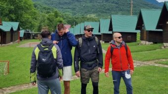 Nikola Jokić ponovo došao na odmor u BiH: Uživa na rijeci Tari