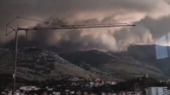 Prizori kao iz horor filma: Pogledajte trenutak dolaska nevremena u Trebinje