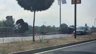 Teška nesreća na Stupu: Vozilo prošlo kroz metalnu ogradu i visi s mosta, izvlače ga vatrogasci