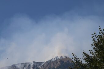 Tri helikoptera gase požar u NP Sutjeska: “Ogromna ekološka šteta”