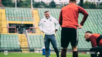 Trener Sarajeva Zoran Zekić najavio derbi protiv Željezničara: Imamo dosta samopouzdanja, a ja težim perfekciji u nekim detaljima! “Velika utakmica je ispred nas”