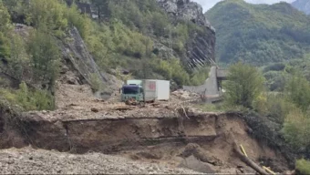 Cesta M17 kod jablaničkog Komadinovog vrela više ne postoji