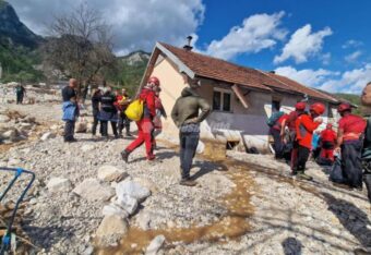 Apel iz sela Zlate: “Pokušavaju krasti od humanitarne pomoći – moramo to spriječiti”