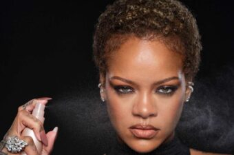 Rihanna “zapalila” društvene mreže prirodnim oblinama