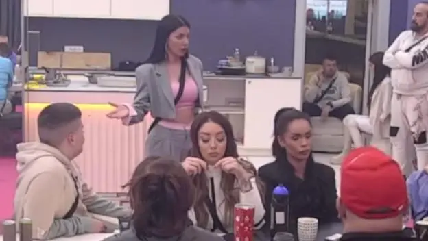 ALEKSANDRA ŠPIJUNIRALA, PA SVE ISPRIČALA MIMAS/Photo: Youtube printscreen/Zadruga