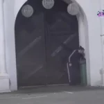 KOPAO PO SMEĆU DA PRONAĐE DOKAZ/Photo: SD.rs