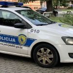 Foto: Facebook/Avaz | Policija u kući u Brčkom zatekla 31 dijete, uhapšene tri osobe