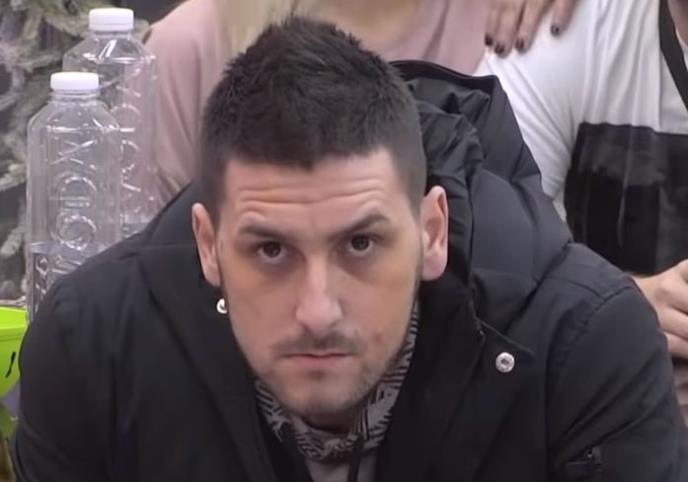 ZOLA BEZ DLAKE NA JEZIKU/Photo: Printscren