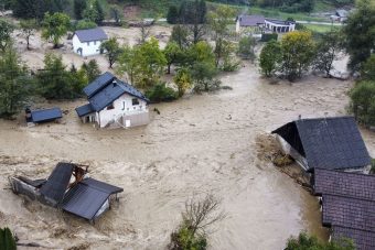 Jablaničani u strahu – 13 osoba evakuisano zbog opasnosti od poplava