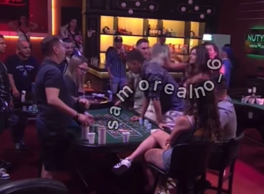 MAMA TI JE ALKOHOLIČARKA!/Photo: Printscreen