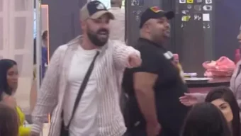 Poršelina i Đole na*ali Sandru – Luka skočio da je zaštiti! “Sponzo*uša, mami uzd*he starijih muškaraca!” Haos u Bijeloj kući