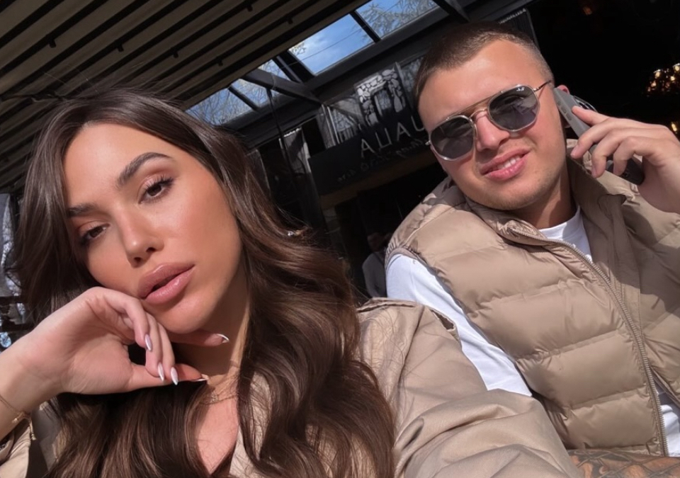 NAKON NAVODA DA JE RASKINULA SA KARIĆEM OGLASILA SE ANDREA / Photo: Printscreen