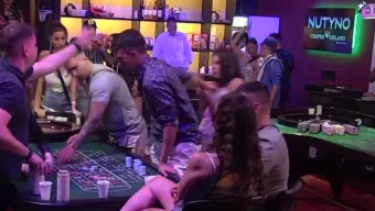 Hladan tuš: Ena Čolić izjavila Peji ljubav, on joj se ismijao u facu i gurn*o je!