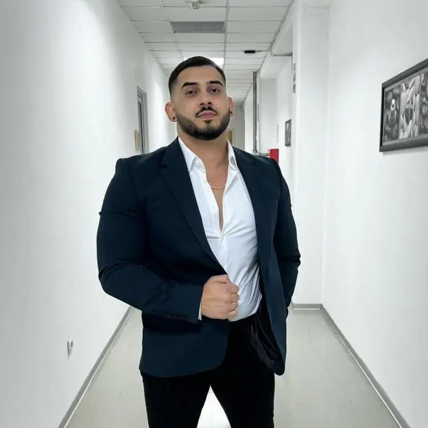 Večeras popularni pjevač ulazi u rijaliti / Photo: Printscreen