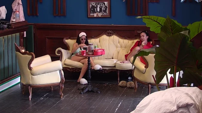 Slađa i Sanja po*ljuvale cimere / Photo: Printscreen