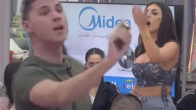 Ne možeš da kažeš da je moja mama alkoholičarka