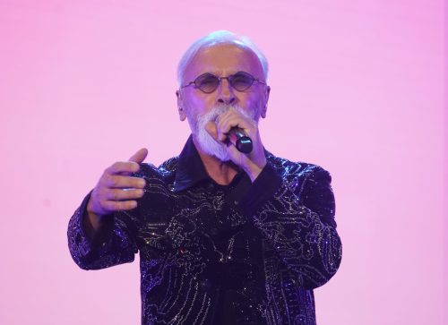 NEKADA SAM SPAVAO U ZASTAVINOM KOMBIJU