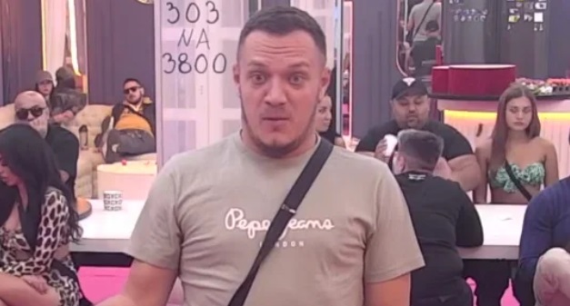 GASTOZU PAO MRAK NA OČI!