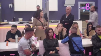 PRIVIĐAJU MU SE MUŠKARCI JER NIJE PREBOLIO UROŠA: Jelena pred svima dem*lirala Ivana