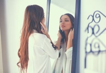 Pričate sami sa sobom? Stručnjaci otkrivaju šta to znači za vaše mentalno zdravlje