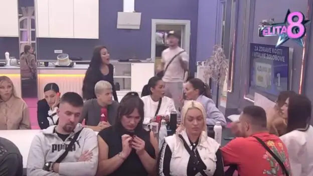 Munja raskinuo sa Stefani / Photo: Printscreen