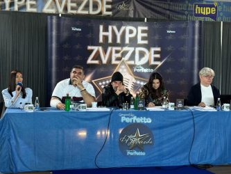 NEZAUSTAVLJIV! SAŠA MIRKOVIĆ NA AUDICIJI HYPE ZVEZDA: Evo kako izgleda OPERISANA RUKA vlasnika Hype tv nakon POKUŠAJA UB*STVA