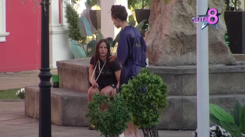 ANĐELA POTPUNO POGUBILA KONCE