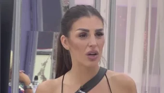 Jovan Pejić Peja postao učitelj: Eni Čolić održao čas o m*ralu, dostojanstvu, vjeri i vaspitanju uz žest*ke prozivke, ona na ivici suza!