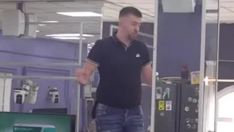Korda izgubio kontrolu, popeo se na sto, pa zau*lao na sav glas: “Vrijeme je da se dozovete pameti!”