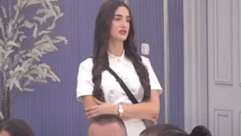 Anđela demonstrira silu: Nju uzela na zub