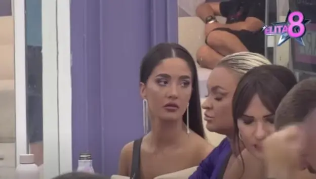 Anđela priznala da je bila u etno selu sa Pavlom