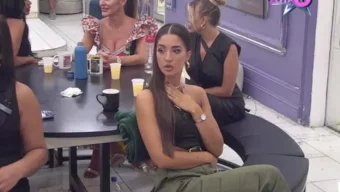 Čim izađem ću naći sve o tebi od tvoje 18. godine! Cimerka zapri*etila Anđeli, iskopaće sav njen prlj*v veš – ne može da je podnese!