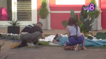 HIT! Gastoz pronašao Luku kako spava u dvorištu, pa odmah počeo da mu pravi zafrk*ncije!