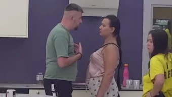 Karambol u kući! Korda ZAURL*O na Anu, pljušte uvr*de na sve strane: M*š tamo kloš*ru, trpim te još 20 dana