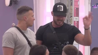 Marko skočio kao oparen, pa demol*rao Milovana uvr*dama: Obična si sl*na, djecu prod*ješ!
