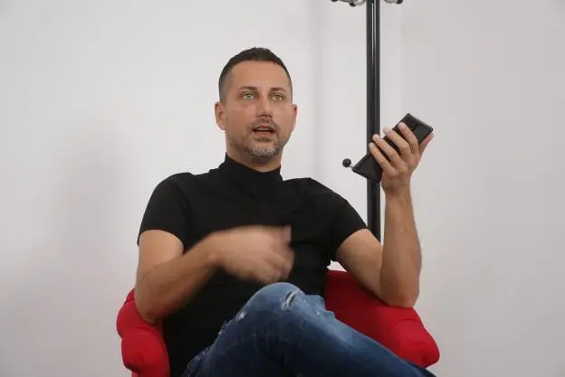 VELIKI FAVORIT VANREDNO NAPUSTIO RIJALITI