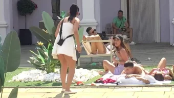 Ena ušla u crveno nakon saznanja da joj Aleksandra radi iza leđa sa Pejom, pa prosula žest*ke uvr*de!