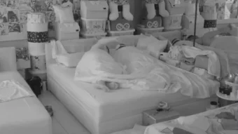 Gastoz ipak poklekao: Anđela mu priredila hladan tuš pred spavanje