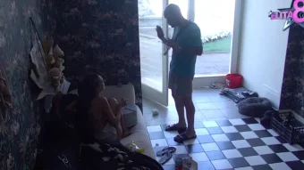 Stefani izgorjela od ljubomore, pa brut*lno nap*la Munju, on je vratio na fabrička: Tako se majka ne ponaša!
